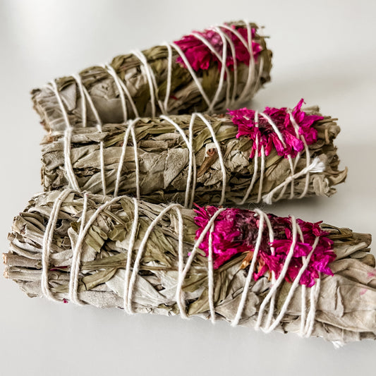 Dahlia Floral White Sage 4" Smudge Sticks